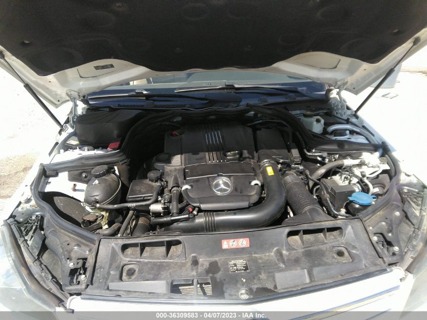 2013 MERCEDES-BENZ C-CLASS C 250 LUXURY - WDDGF4HB2DR294339