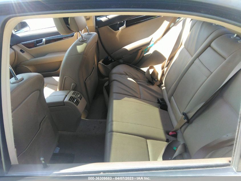 2013 MERCEDES-BENZ C-CLASS C 250 LUXURY - WDDGF4HB2DR294339