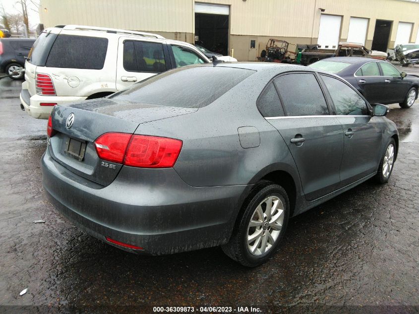 2013 VOLKSWAGEN JETTA SEDAN SE W/CONVENIENCE - 3VWDP7AJ6DM437966