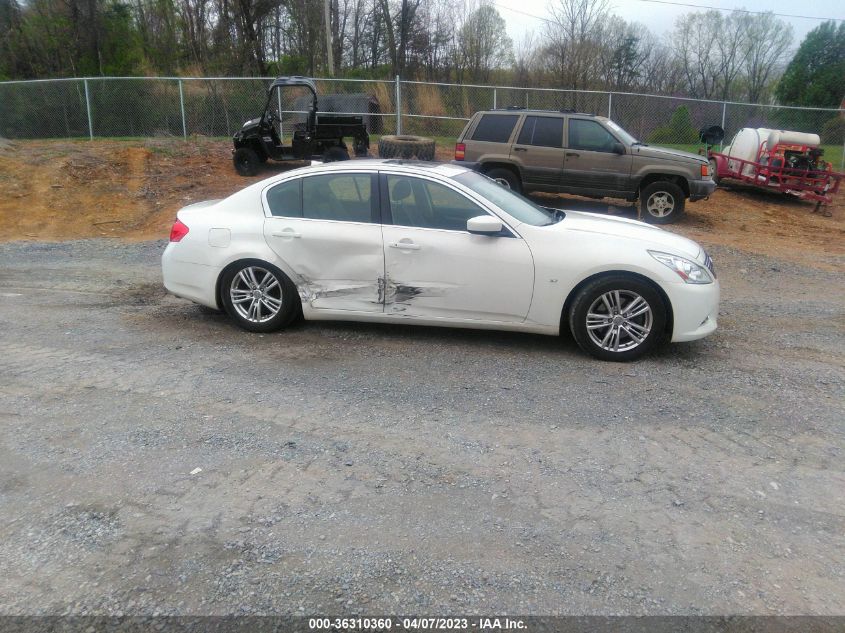 2015 INFINITI Q40 JN1CV6AR5FM520584