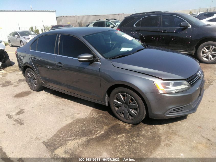 2013 VOLKSWAGEN JETTA SEDAN SE - 3VWDP7AJ6DM384220