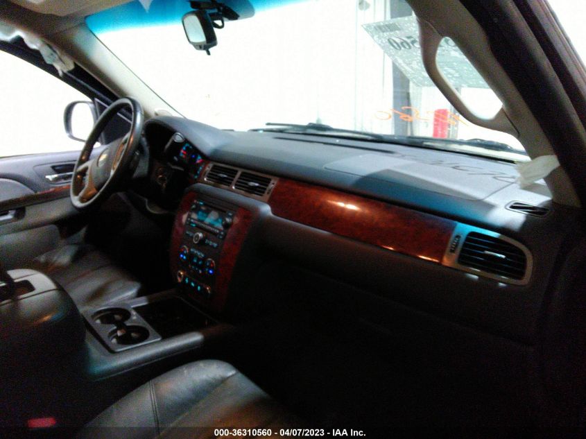 2013 CHEVROLET SUBURBAN LT - 1GNSKJE73DR143337