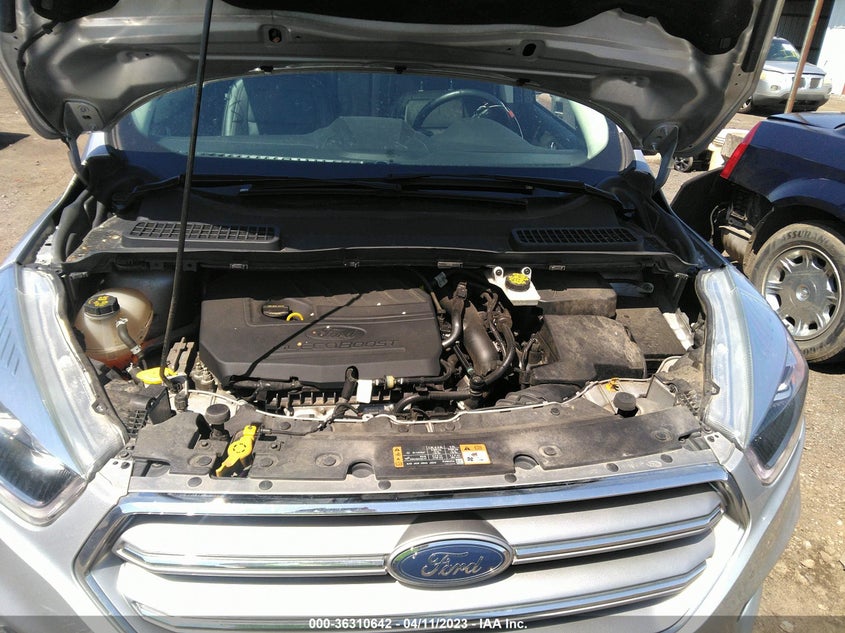 VIN 1FMCU0JD7HUE04688 2017 FORD ESCAPE TITANIUM