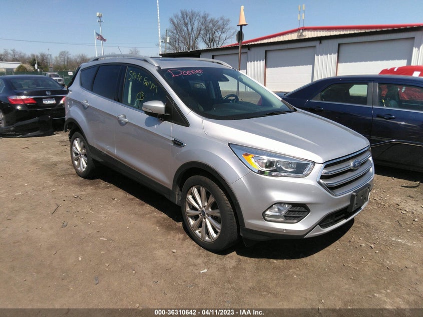 VIN 1FMCU0JD7HUE04688 2017 FORD ESCAPE TITANIUM