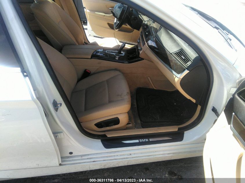 2015 BMW 5 SERIES 528I - WBA5A5C5XFD519403