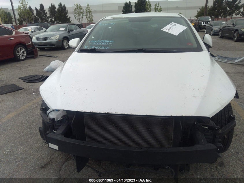 VIN 5NPD74LFXHH197018 2017 HYUNDAI ELANTRA SE