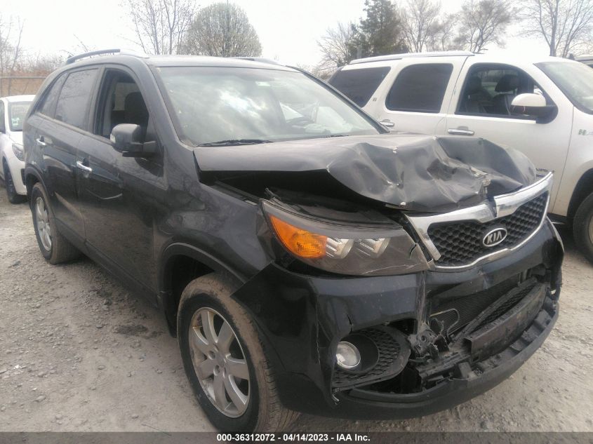 2013 KIA SORENTO LX - 5XYKT3A69DG387345