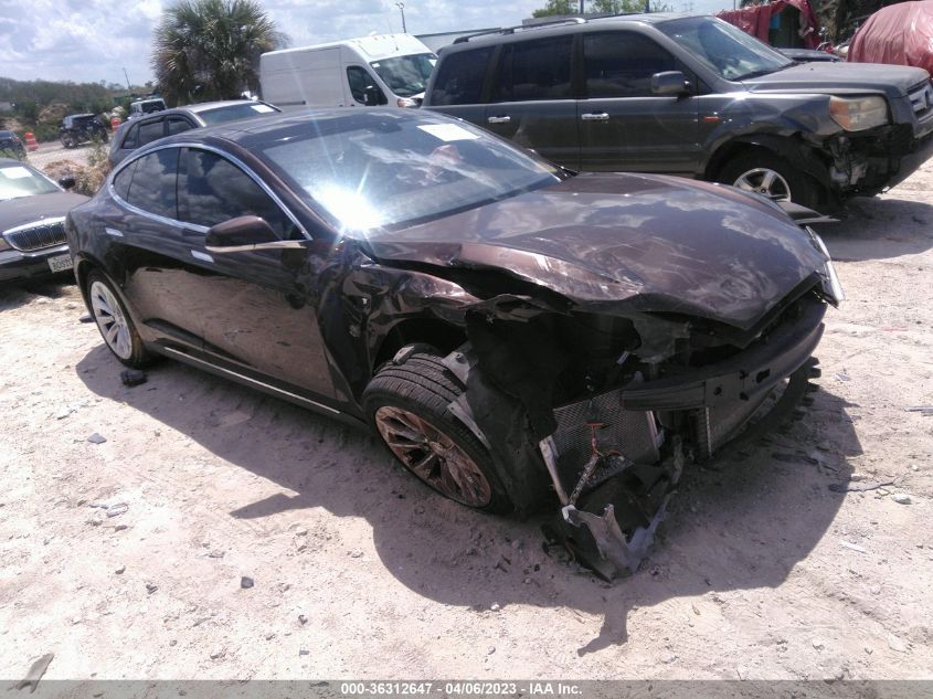 2014 TESLA MODEL S 60 KWH BATTERY/P85 - 5YJSA1H19EFP45217