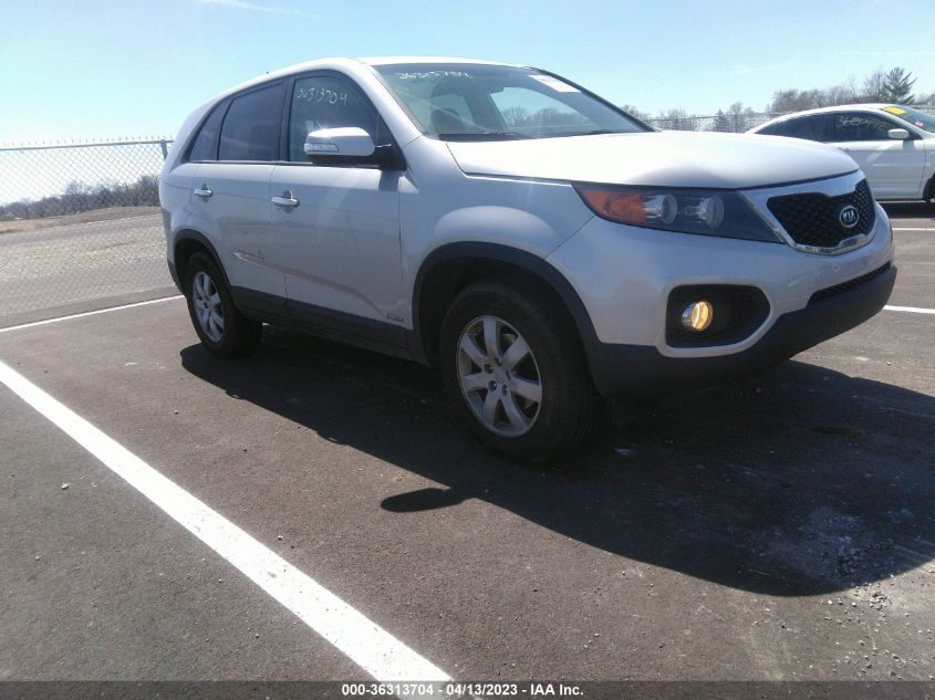 2013 KIA SORENTO LX - 5XYKTCA66DG340645