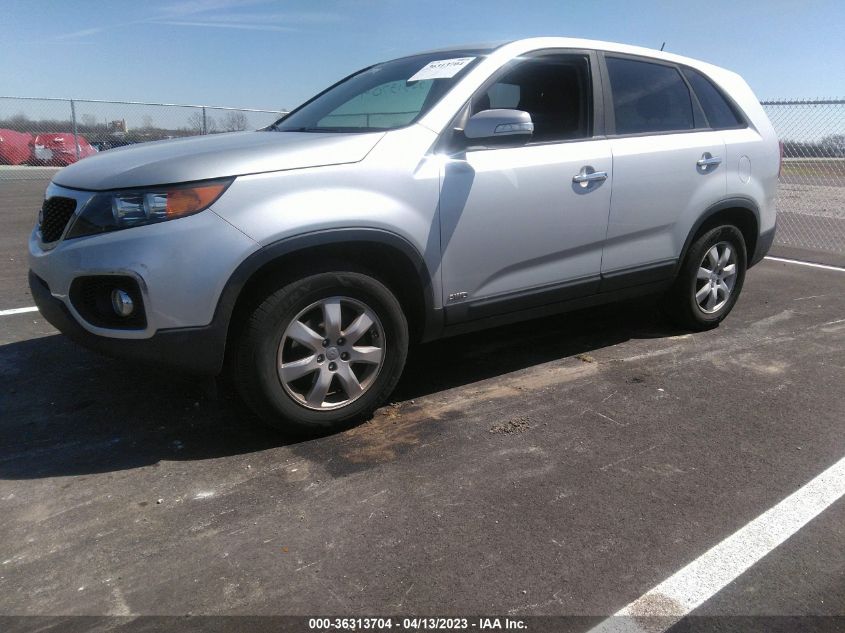 2013 KIA SORENTO LX - 5XYKTCA66DG340645