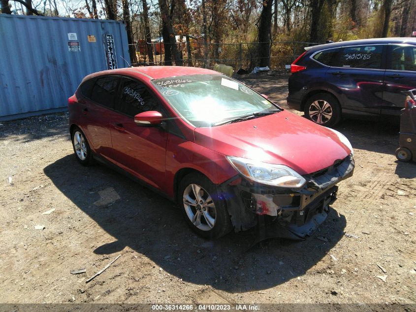 2014 FORD FOCUS SE - 1FADP3K26EL275820