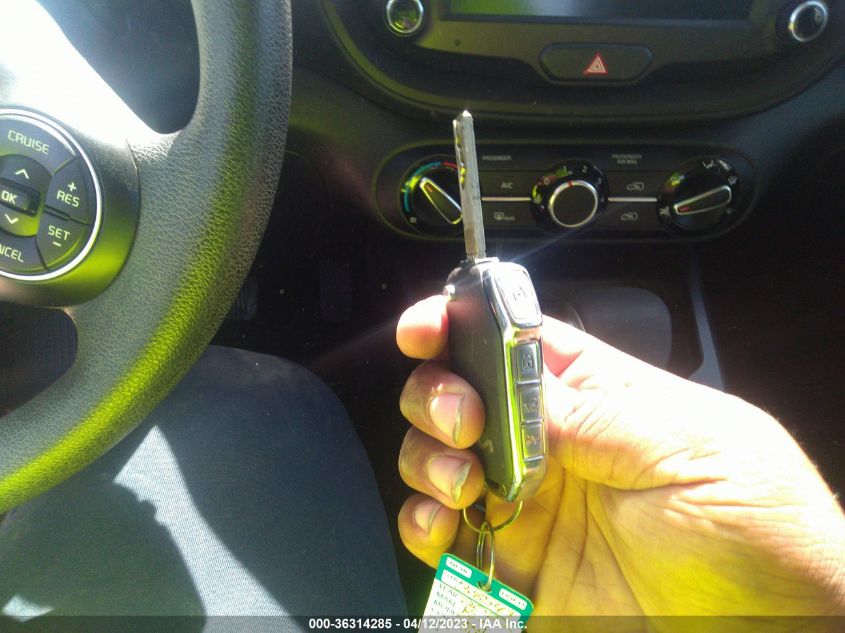 2022 KIA SOUL LX - KNDJ23AU8N7805633