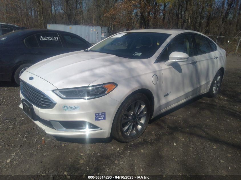 2018 FORD FUSION ENERGI SE - 3FA6P0PU3JR189782