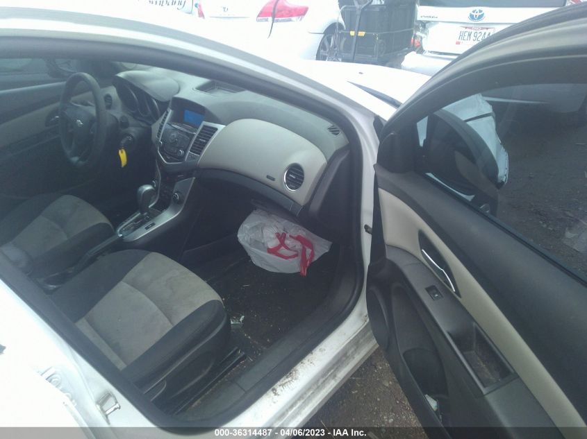 2014 CHEVROLET CRUZE LS - 1G1PA5SH8E7465371