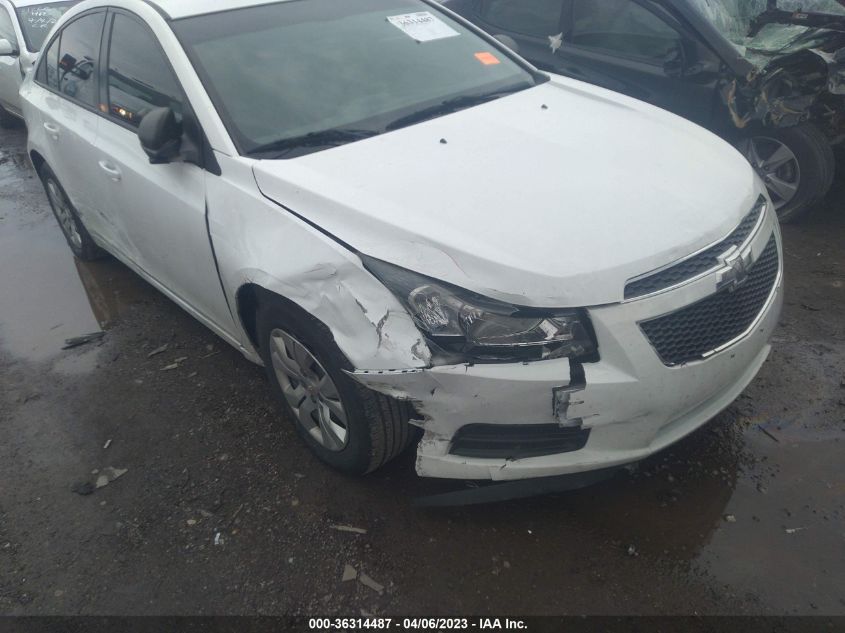 2014 CHEVROLET CRUZE LS - 1G1PA5SH8E7465371