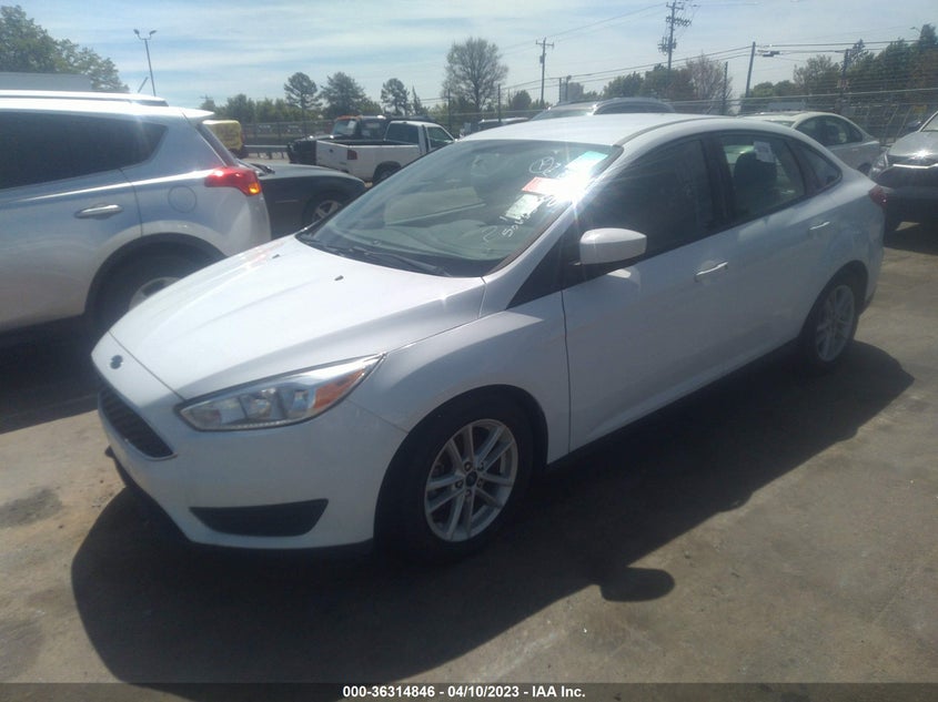 VIN 1FADP3FE2JL265476 2018 FORD FOCUS SE