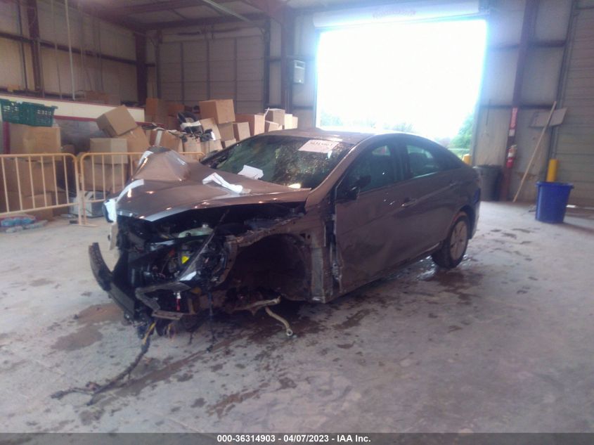 2014 HYUNDAI SONATA HYBRID - KMHEC4A46EA116855