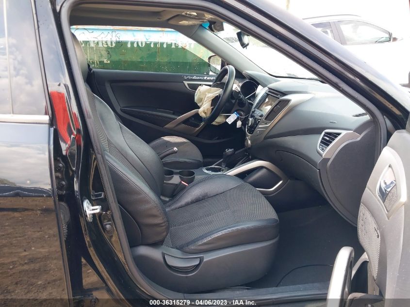 2013 HYUNDAI VELOSTER W/BLACK INT - KMHTC6AD2DU137184