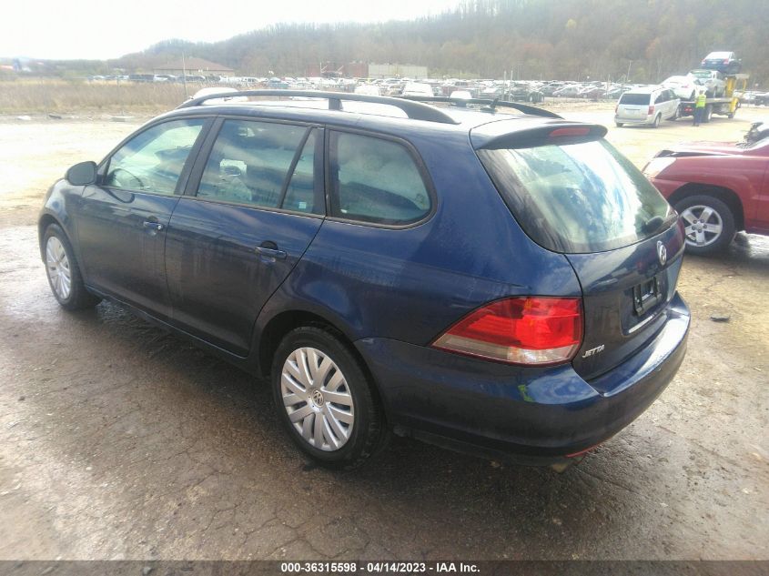 2014 VOLKSWAGEN JETTA SPORTWAGEN S - 3VWPP7AJ7EM614734