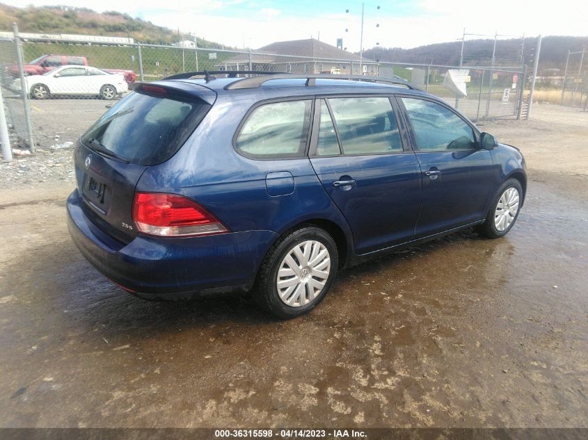 2014 VOLKSWAGEN JETTA SPORTWAGEN S - 3VWPP7AJ7EM614734