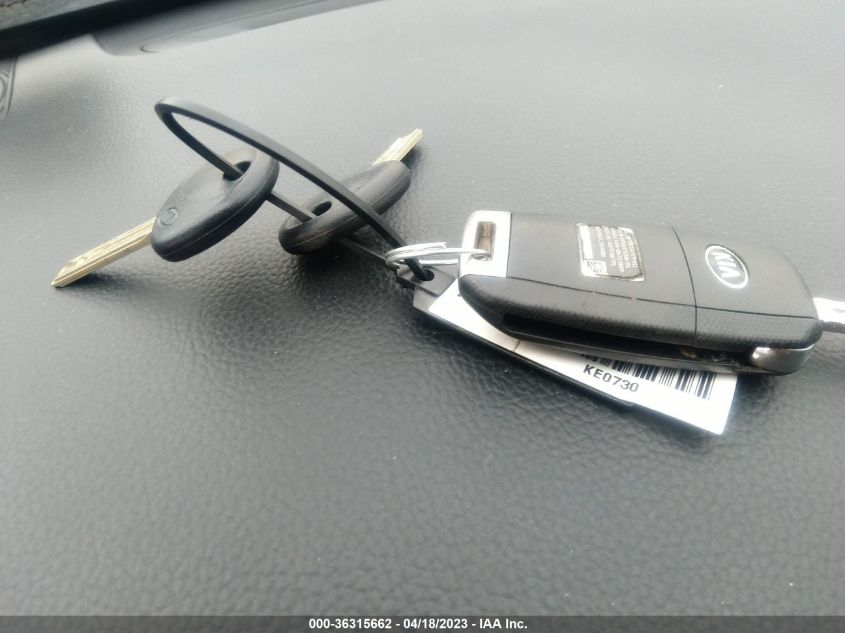 2015 KIA OPTIMA LX - KNAGM4A78F5568544
