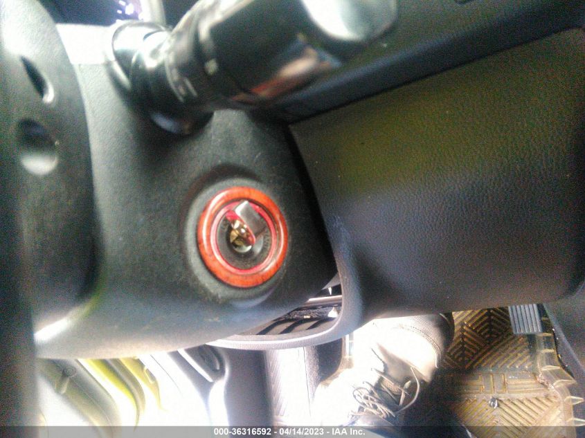 2013 KIA SOUL + - KNDJT2A64D7610717