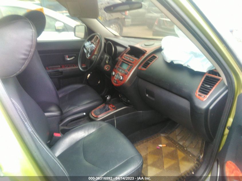 2013 KIA SOUL + - KNDJT2A64D7610717