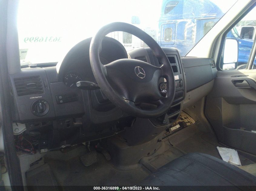 2016 MERCEDES-BENZ SPRINTER CARGO VANS WD3PE8DD9GP245595