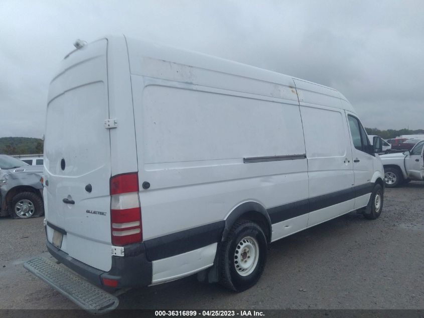 2016 MERCEDES-BENZ SPRINTER CARGO VANS WD3PE8DD9GP245595
