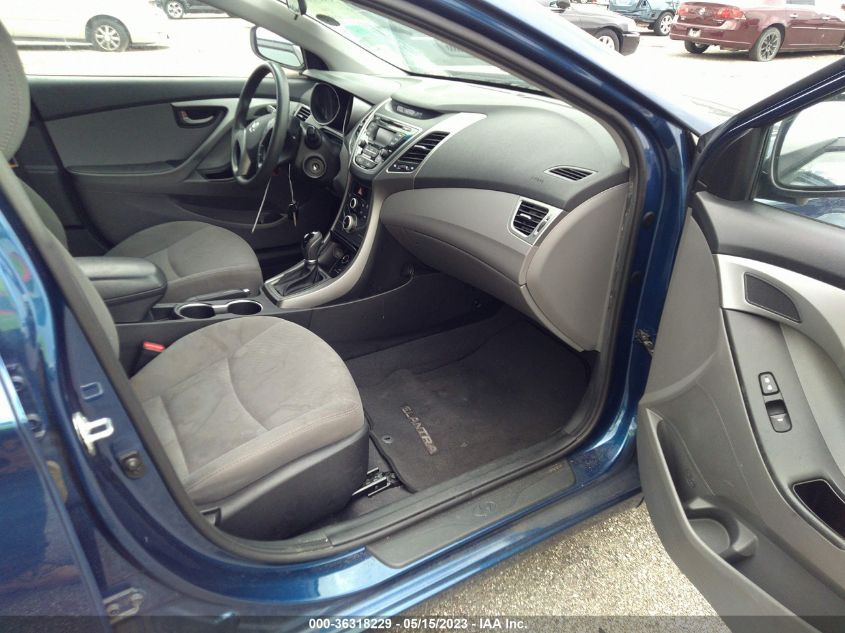 2016 HYUNDAI ELANTRA SE - 5NPDH4AE6GH773645