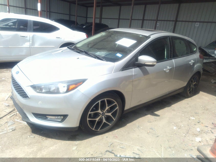 VIN 1FADP3M22HL313657 2017 FORD FOCUS SEL