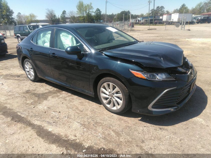 2021 TOYOTA CAMRY LE - 4T1C11AK4MU464841
