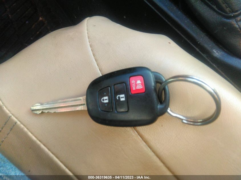 2013 TOYOTA RAV4 XLE - JTMRFREV7D5027588
