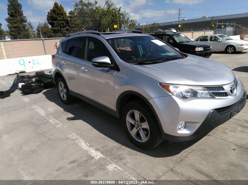 2015 TOYOTA RAV4 XLE - 2T3WFREV6FW188884