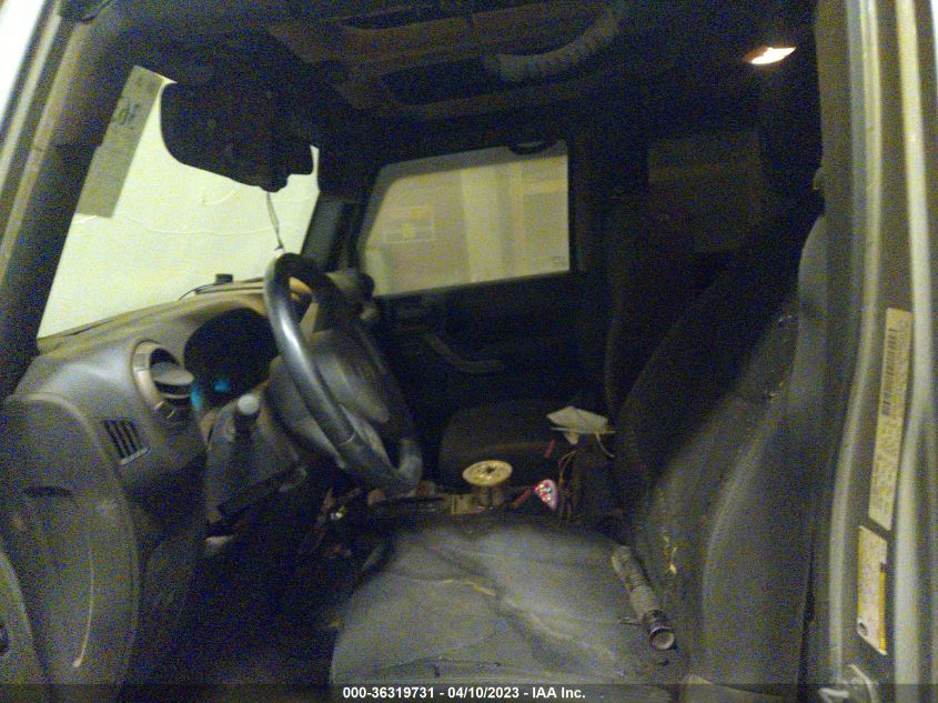 2014 JEEP WRANGLER UNLIMITED SPORT - 1C4BJWDG8EL207483