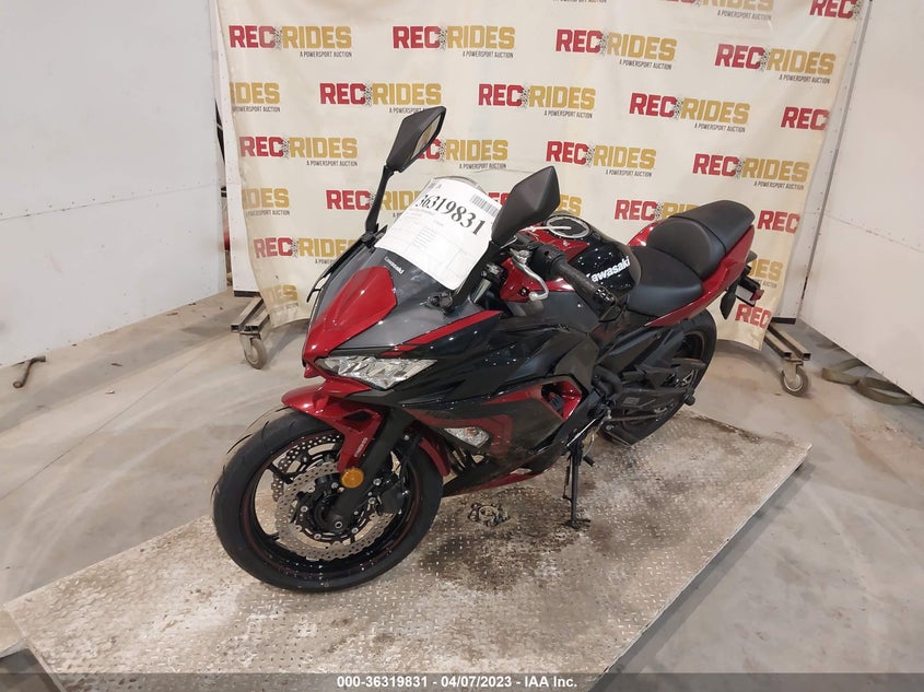 VIN ML5EXEM12MDA45471 2021 KAWASAKI EX650 M