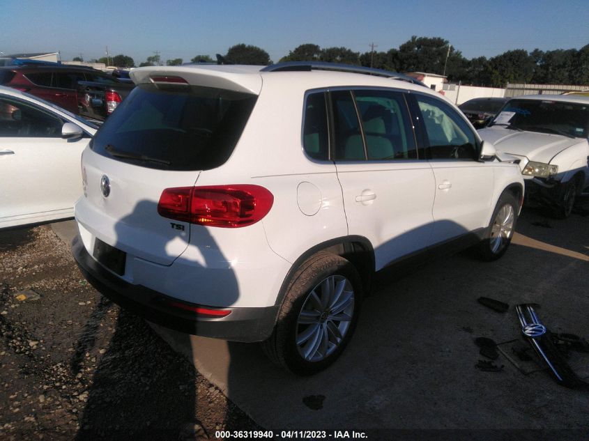 2016 VOLKSWAGEN TIGUAN SE - WVGAV7AX2GW501873