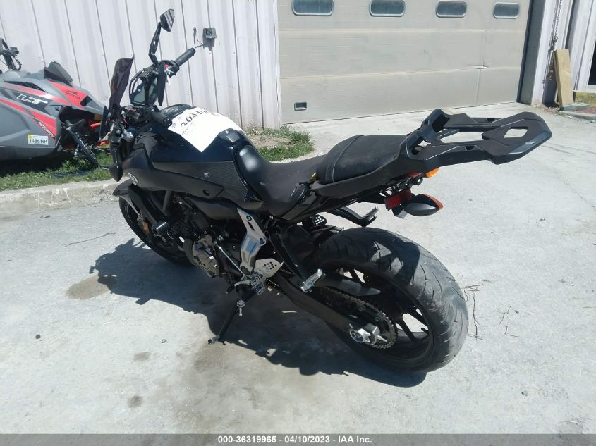 2016 YAMAHA FZ07 JYARM06E8GA011164