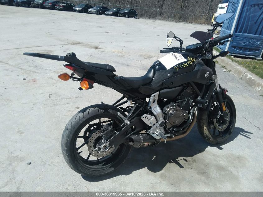 2016 YAMAHA FZ07 JYARM06E8GA011164