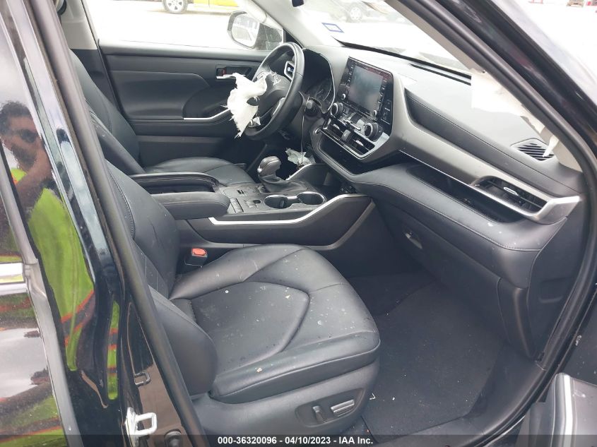 2021 TOYOTA HIGHLANDER XLE - 5TDGZRAH7MS532507