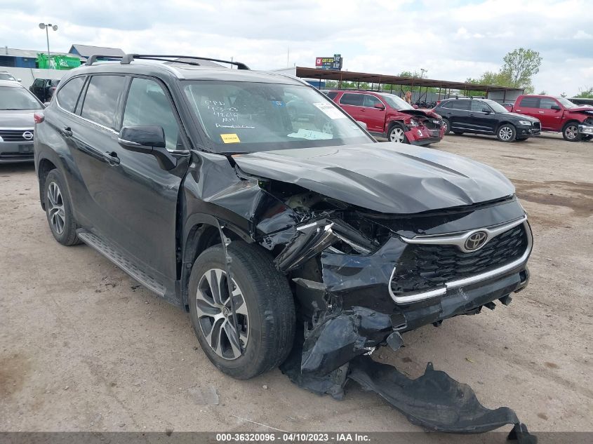 2021 TOYOTA HIGHLANDER XLE - 5TDGZRAH7MS532507