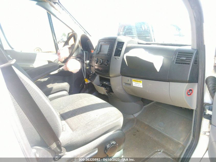 2017 MERCEDES-BENZ SPRINTER CARGO VAN WD3PE7CD2HP371813
