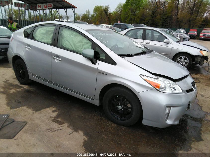 2015 TOYOTA PRIUS FOUR - JTDKN3DU1F1947589