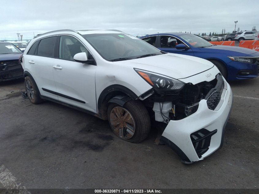 KNDCB3LC1N5546993 KIA NIRO LXS SE 2022