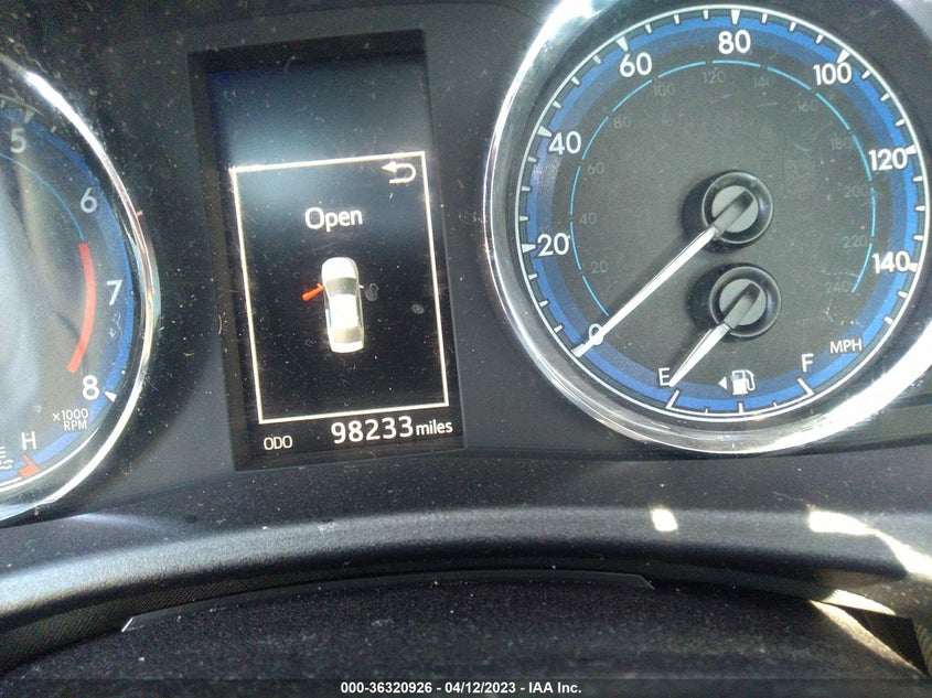 VIN 2T1BURHE6JC070577 2018 TOYOTA COROLLA L/LE/XLE/SE/XSE