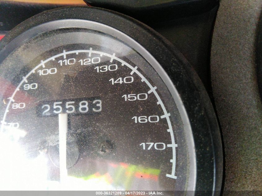 2001 DUCATI 748 - ZDM1SB3R61B006898