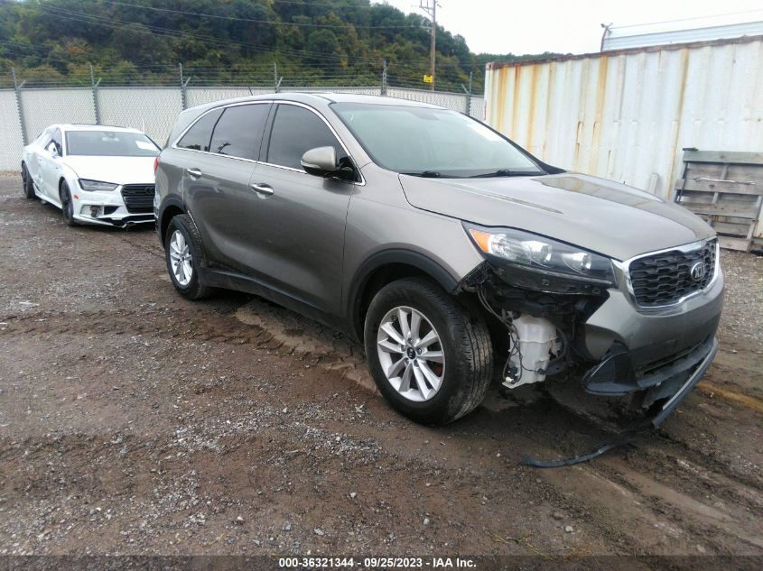 2019 KIA SORENTO LX - 5XYPG4A39KG464024