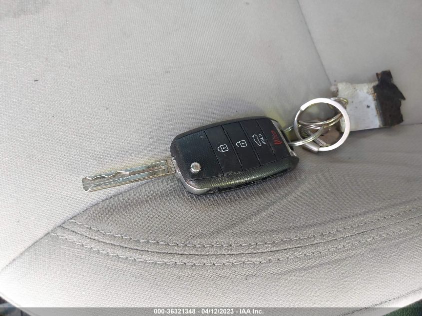 2015 KIA OPTIMA LX - KNAGM4A71F5565307