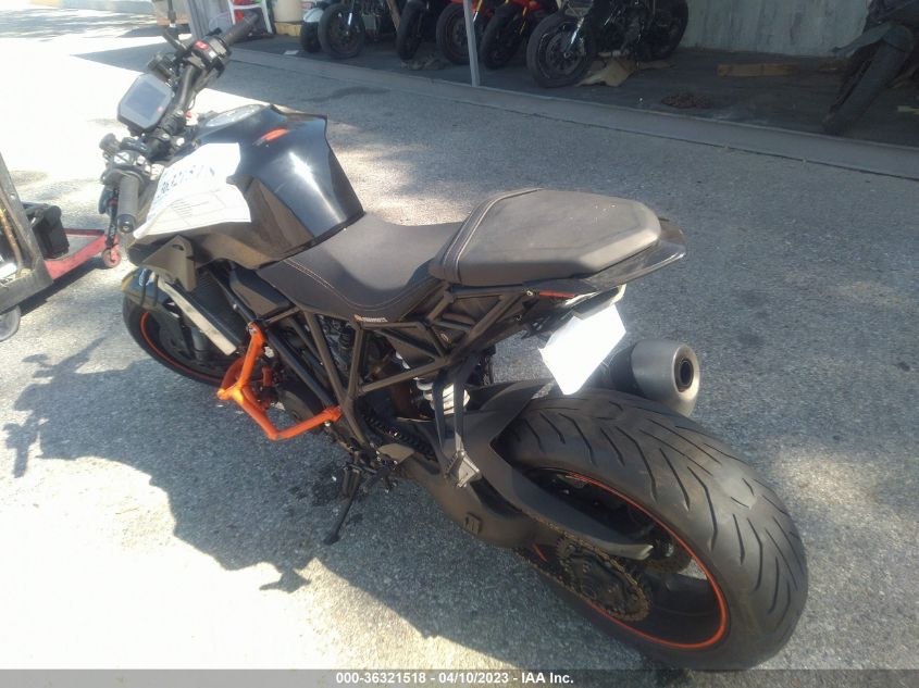 2018 KTM 1290 SUPER DUKE R VBKV39408JM986303