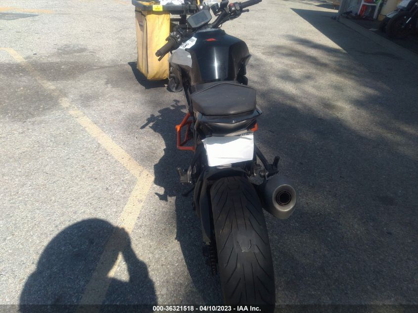 2018 KTM 1290 SUPER DUKE R VBKV39408JM986303